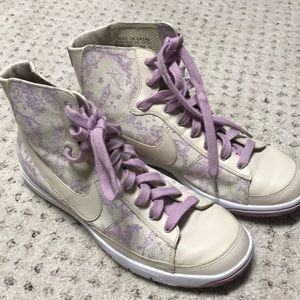 Words cannot describe how playful these are